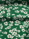 Robe portefeuille fleurie - détails du motif - couleur florale